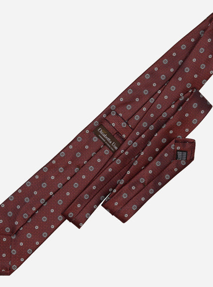 Elizabetta Benelli Silk Jacquard Tie in Burgundy, knot detail