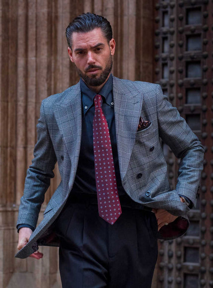 Elizabetta Benelli Silk Jacquard Tie in Burgundy, front detail