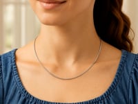 Collier rond Omega à motif fin en or blanc 14 carats