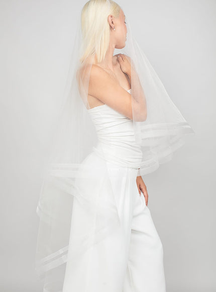 Ryder Waltz Double Horsehair Trim & Crystal Veil