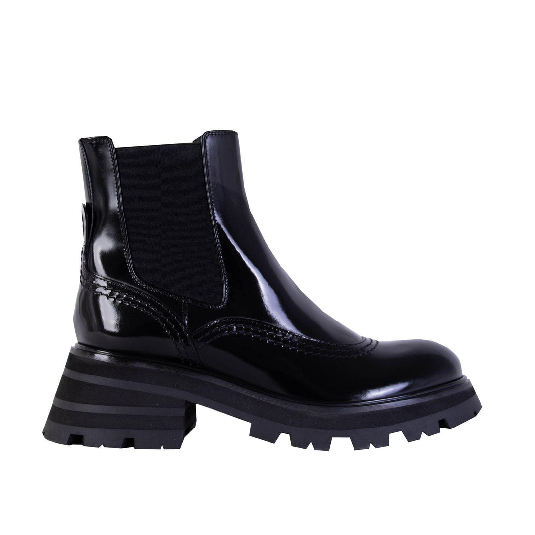 Alexander McQueen Black Leather Chelsea Boots - Ellie Belle